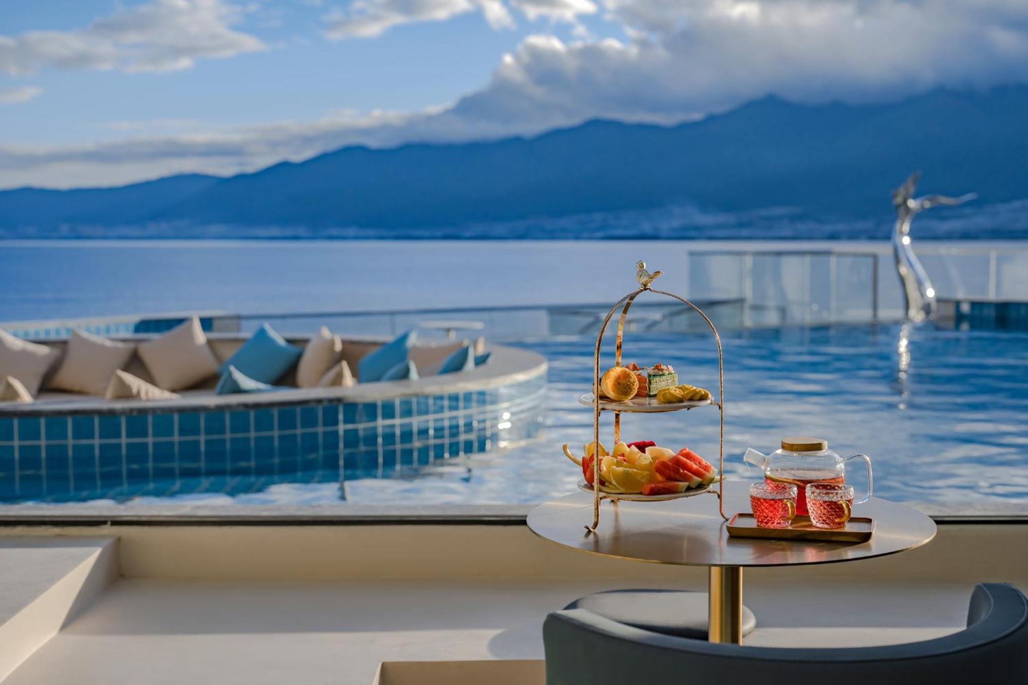 Dali Oriental Seaview Hotel -Dali Erhai Exteriör bild