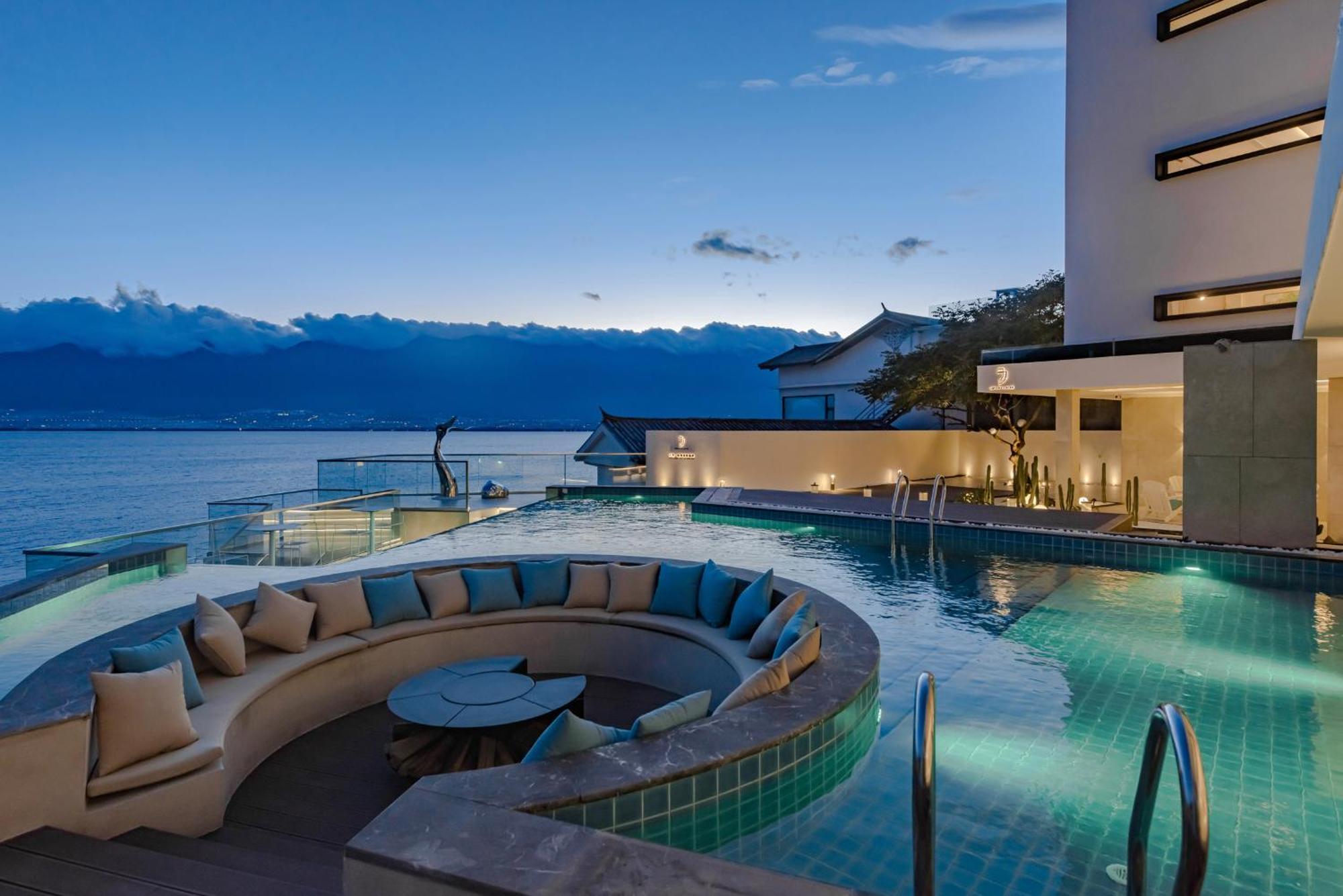 Dali Oriental Seaview Hotel -Dali Erhai Exteriör bild