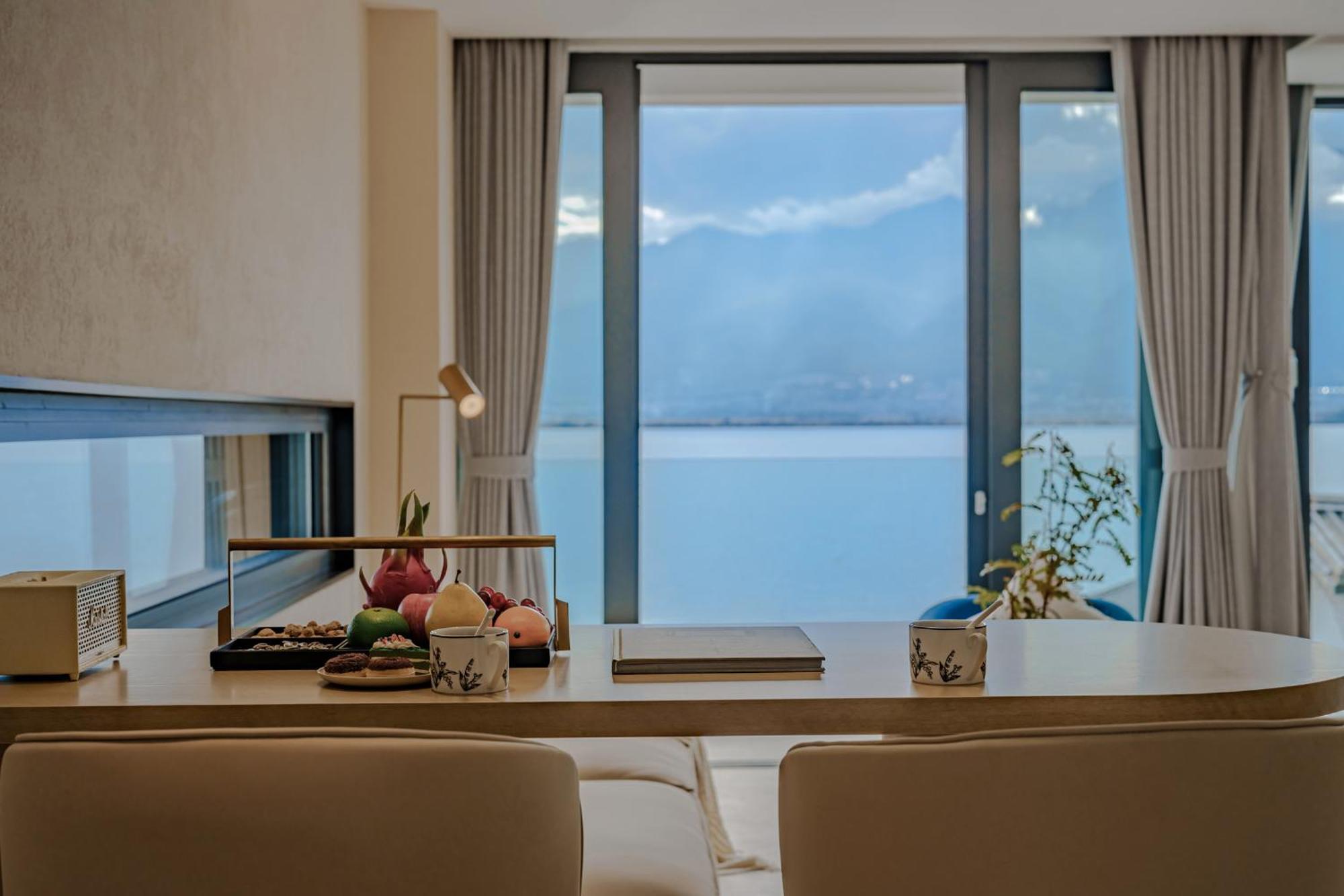 Dali Oriental Seaview Hotel -Dali Erhai Exteriör bild